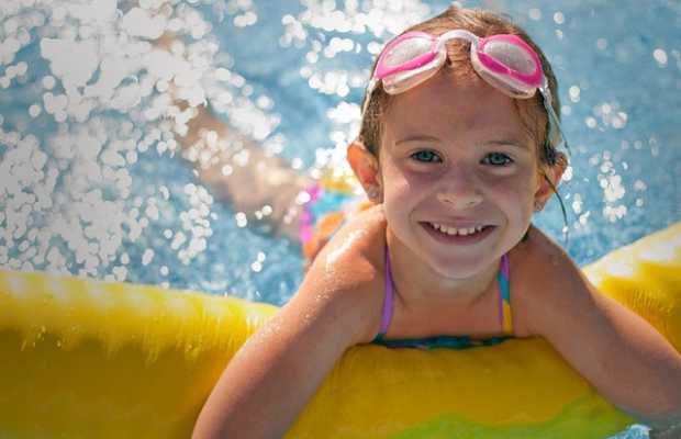 Schwimmen, Kinder So ein Bad ist voll Cool