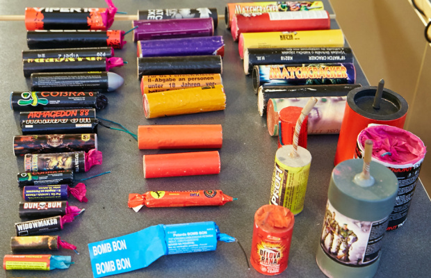 Illegal hergestellte gefährliche pyrotechnische Produkte | BMI/Alexander TUMA Illegal hergestellte gefährliche pyrotechnische Produkte | BMI/Alexander TUMA