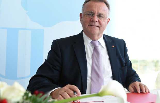 Hans Niessl Hans Niessl