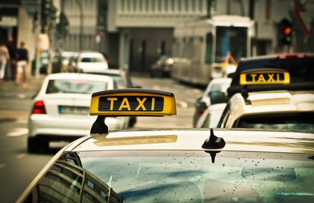 Taxi