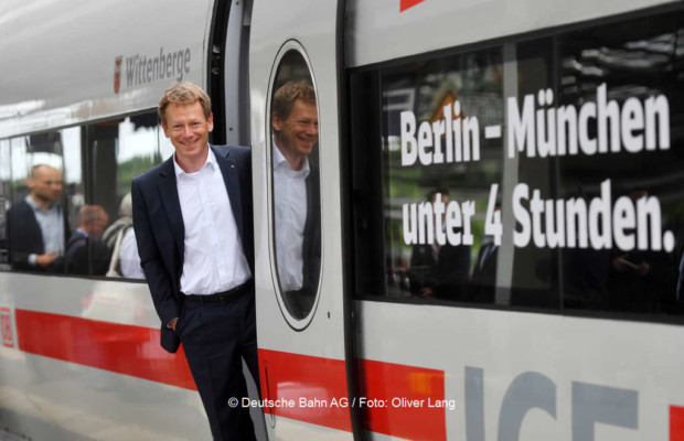 Berlin München unter vier Stunden. In 177 Tagen! Vorstandsvorsitzender Dr. Richard Lutz lädt uns ein: "Steigen Sie mit ein, Berlin - München unter vier Stunden - schon ab Dezember 2017" | © Deutsche Bahn AG / Foto: Oliver Lang