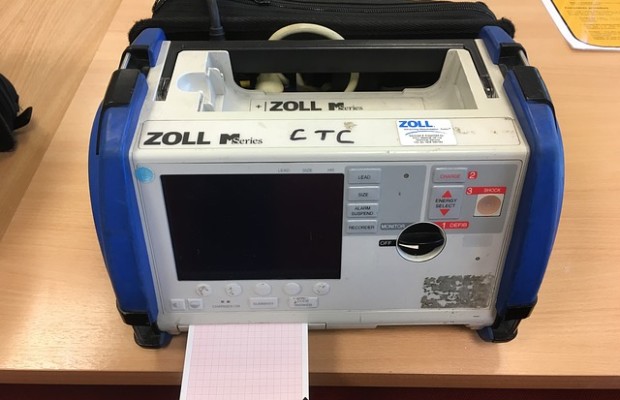 Defibrillator