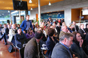 Podiumsdiskussion 6.Mai 2015 in Berndorf zum Thema Infrastruktur im Triestingtal Die Besucher der Podiumsdiskussion zum Thema Infrastruktur im Triestingtal erwiesen sich als höchst fachkundig und stellten die richtigen Fragen.