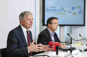 Infrastrukturminister Alois Stöger präsentierte den Start des Breitbandförderprogramms | ©: Zinner/BMVIT Infrastrukturminister Alois Stöger präsentierte den Start des Breitbandförderprogramms | ©: Zinner/BMVIT