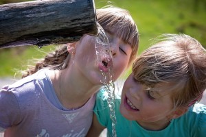 Wo Trinkwasser drauf steht ist Durstlöscher drin! Wo Trinkwasser drauf steht ist Durstlöscher drin!
