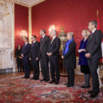 Ernennung und Angelobung der neuen Bundesregierung und der neuen Staatssekretäre im Maria Theresien-Zimmer durch Bundespräsident Alexander Van der Bellen am 18. 12. 2017. | Foto: Peter LECHNER/HBF / © u. zvg. 2017 Österreichische Präsidentschaftskanzlei