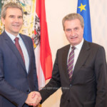 Finanzminister Hartwig Löger (li.) und EU-Kommissar Günther Oettinger | © Foto BMF/Georg Wilke