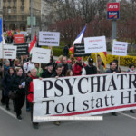Demonstration 2015 Bürgerkommission für Menschenrechte für ein Verbot der Psychiatrie ohne Menschlichkeit | © Bürgerkommission für Menschenrechte