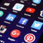 Facebook 1530434596