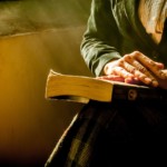bibel 1555865772