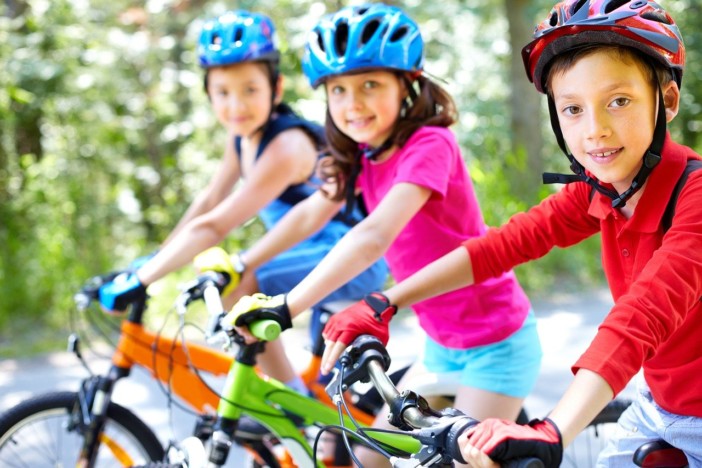Radfahrer, Kinder, Fahrrad, Radweg, Verkehr, Straße, Rennrad
