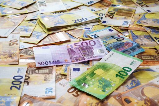 Nehammer: Plötzlich Investmentbanker ohne je im Bankwesen gearbeitet zu haben?