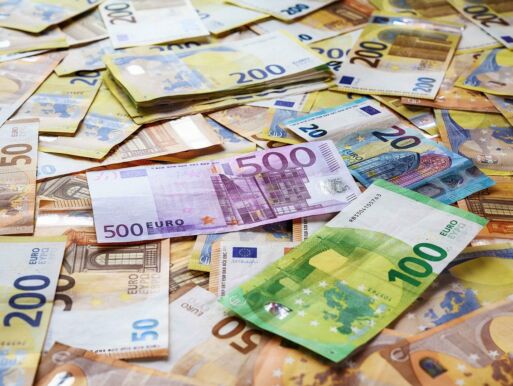 Nehammer: Plötzlich Investmentbanker ohne je im Bankwesen gearbeitet zu haben?