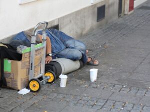 So viele Menschen müssen in diesem Land dahinvegetieren