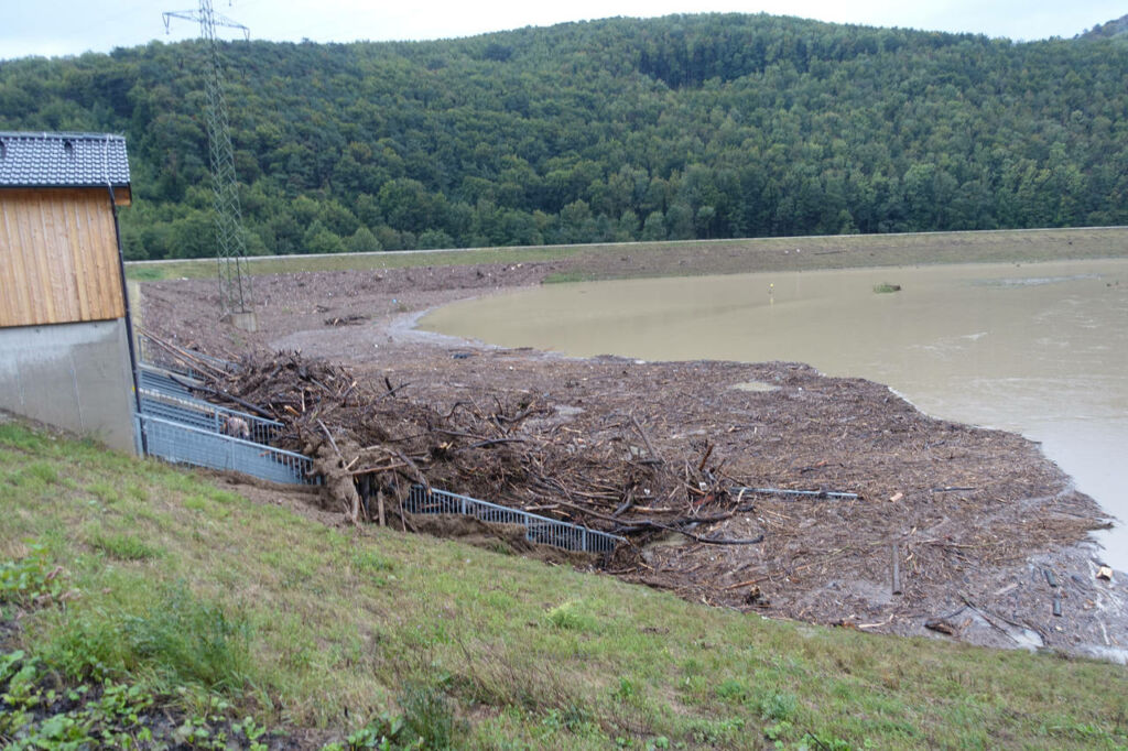 Hochwasser 09 2024: Rückhaltebecken Fahrafeld