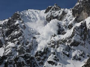 Während der Alpenverein informiert sind bereits die ersten verunglückt