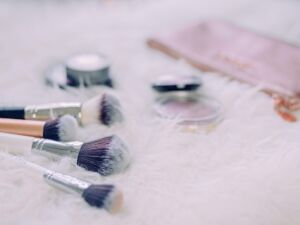 Steuergeld, damit sich Politiker schminken können?