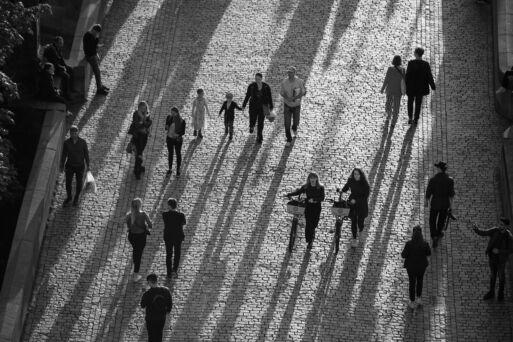 Politiker Skandale lassen Volk kalt: Warum muss der Steuerzahler herhalten?