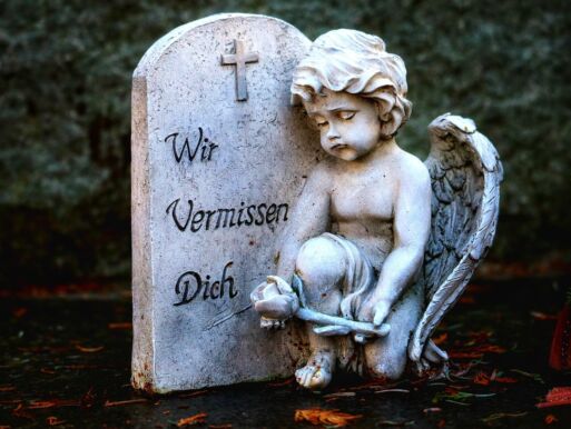 Plattformen: Wo sich Täter und Opfer treffen: "Wenn der Vater die Mama tötet"!