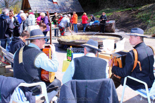 Rückblickend betrachtet wars wie immer ein schönes Fest! | Foto: PeterS/foto.selfpublic.at Klammopening 2015