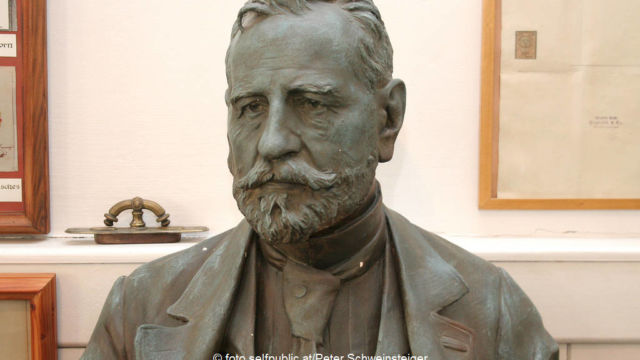 Adolph Freiherr von Pittel | Foto: PeterS Adolph Freiherr von Pittel im Triestingtaler Heimat und Regionalmuseum Weissenbach