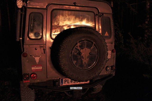 Auto im Hochwasser gewesen? Nachher gut trockenen lassen | Foto: PeterS Auto und Hochwasser