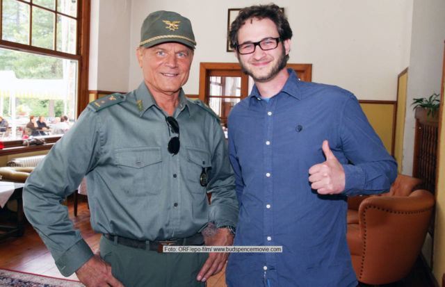 Mario Girotti alias "Terence Hill "und Regisseur Karl-Martin Pold | Foto: ORF/epo-film/ www.budspencermovie.com. Dok 1 "Sie nannten ihn Spencer"